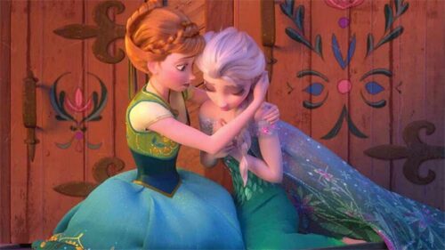 Elsa ya no puede más, y Anna solo quiere cuidarla.